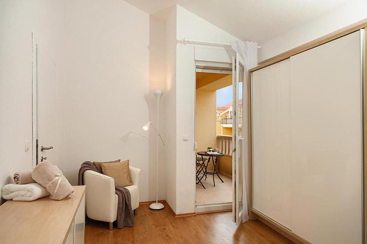 Apartment Angela Trogir Exterior foto